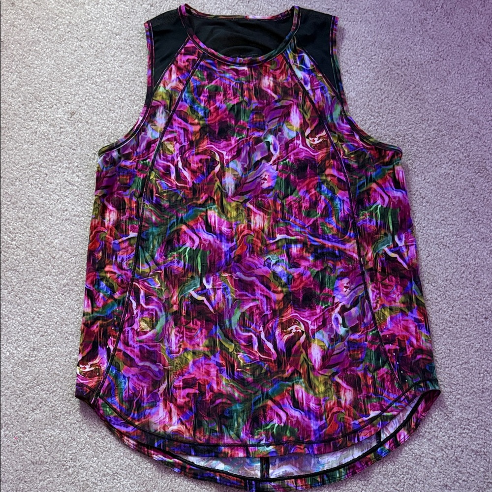 Lululemon Athletica Sculpt Tank Top
Hyper Flow Pink Multi / Black